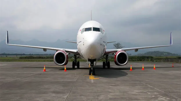 airplane- airplane-