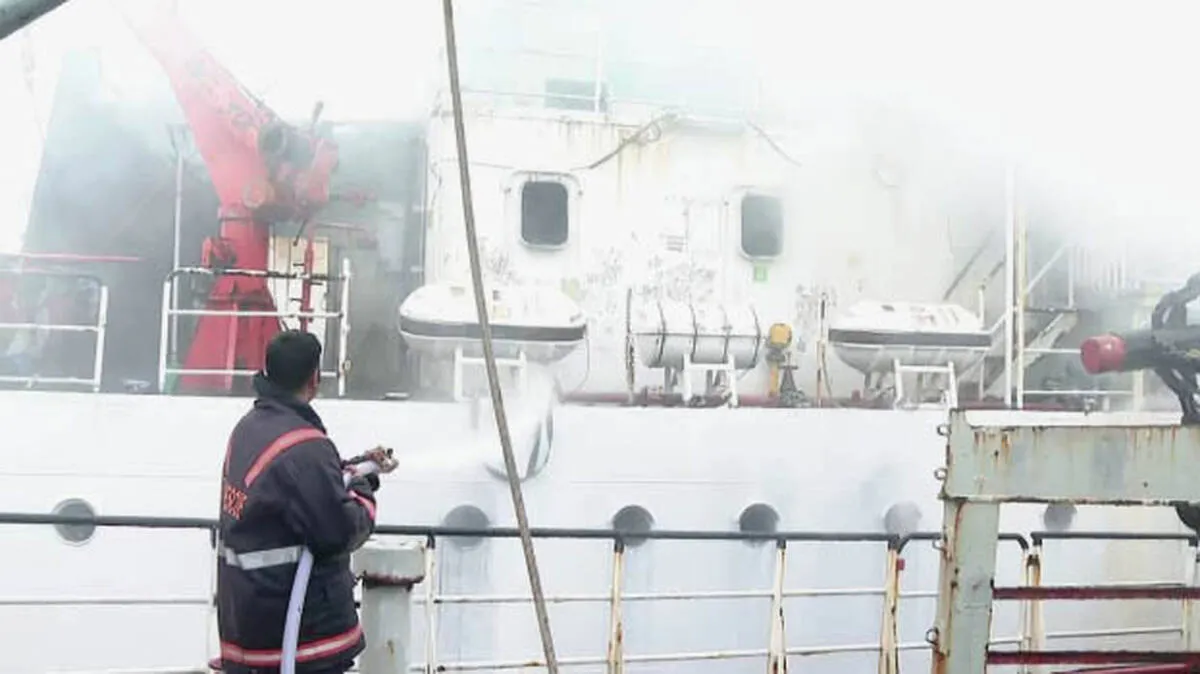 fire-in-shipyard