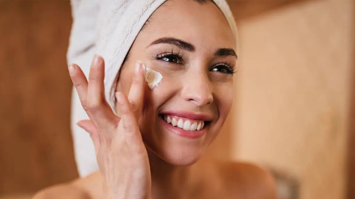 skin-brightening-facepack