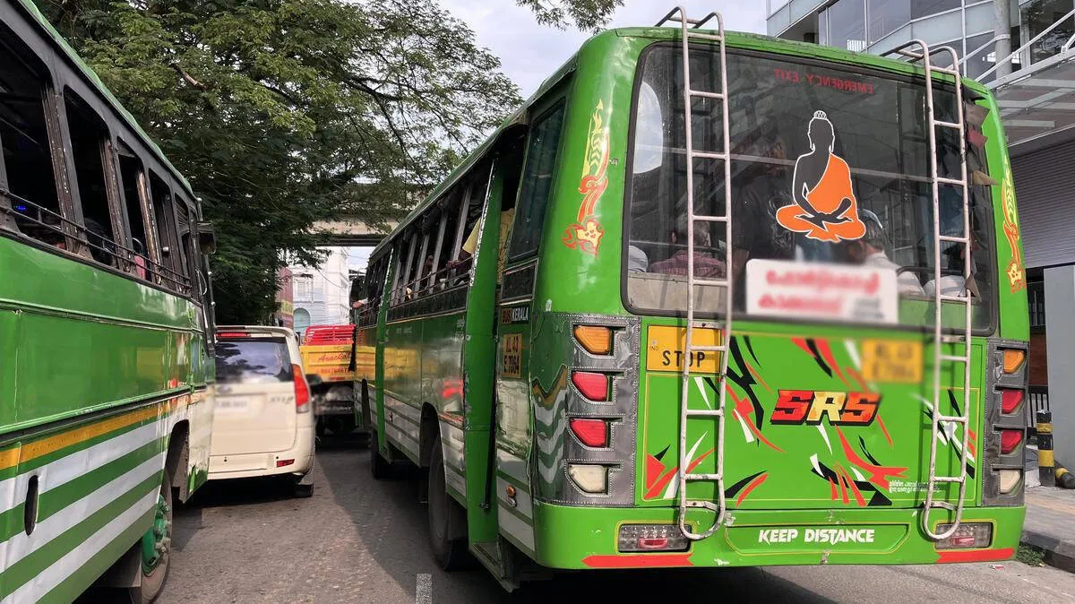 private-bus