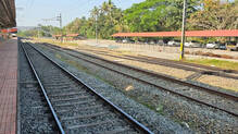 railway-track-woman-death-accident
