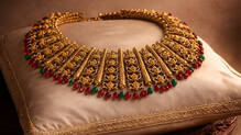 gold-price-kerala-falls-tenth-day