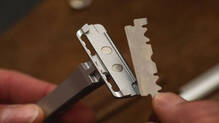 -shaving-blade