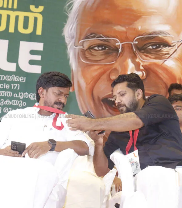 shafi-parabil-mp