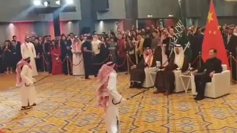 robot-dance.1.4046890
