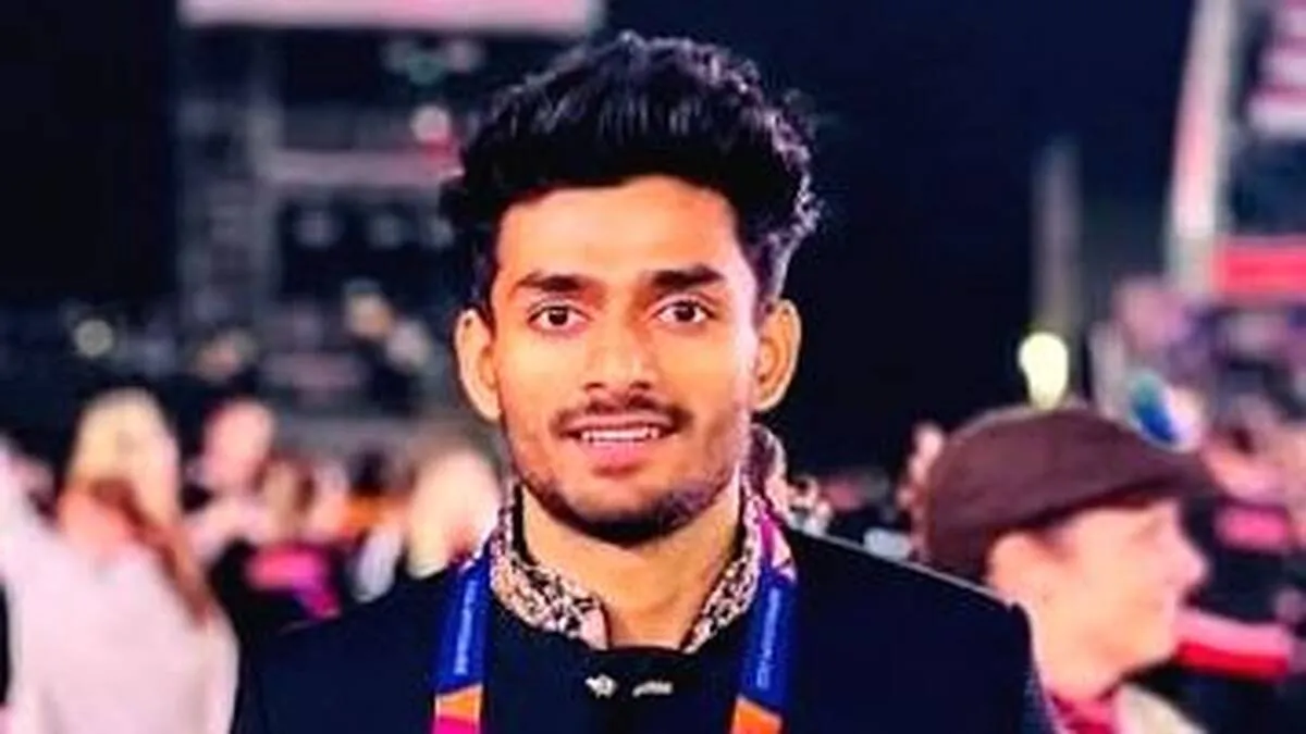 g-v-raja-award