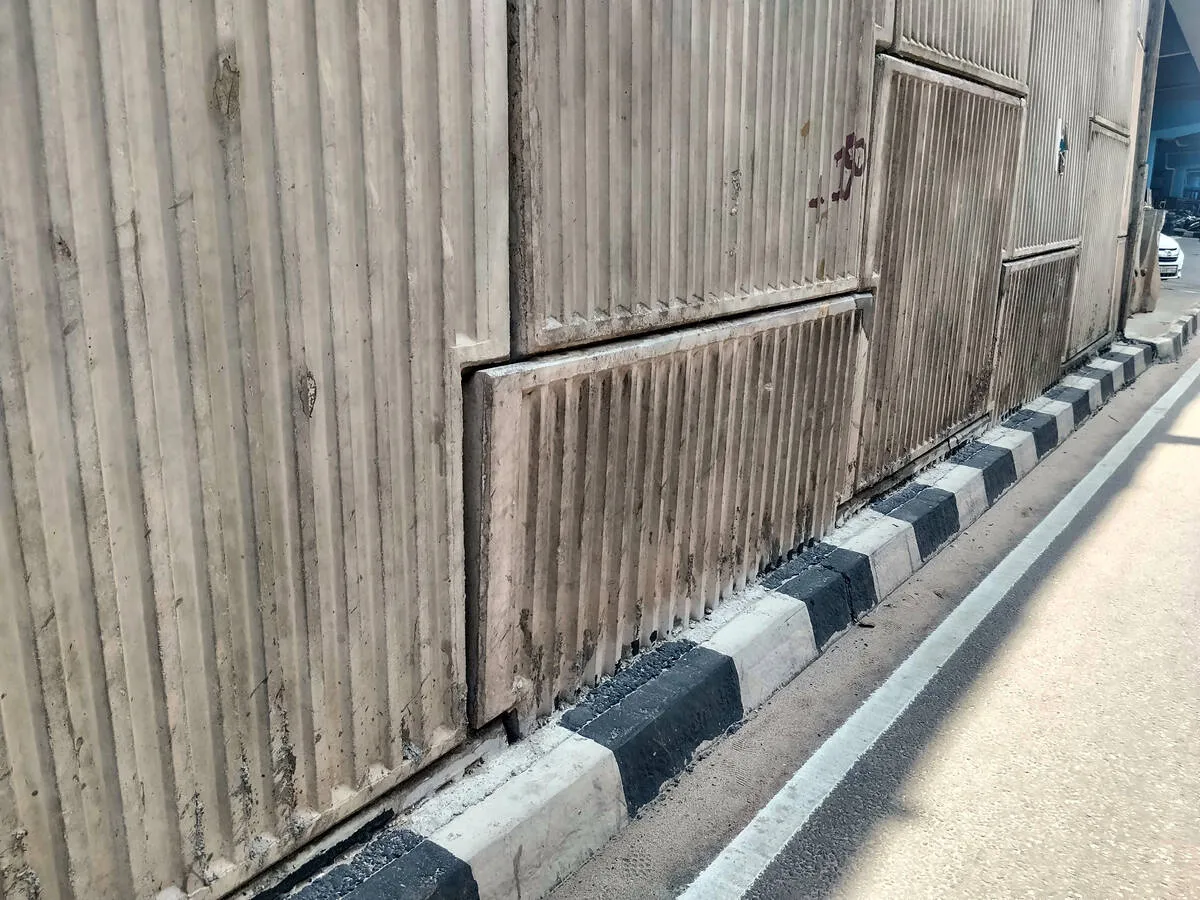 wall-