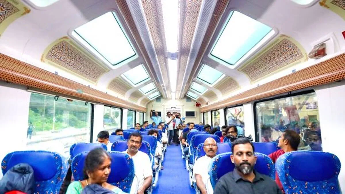vistadome-coach